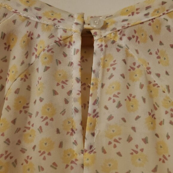Flowy summer blouse - Picture 6 of 7